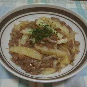 ジャガイモとモヤシのひき肉あんかけ